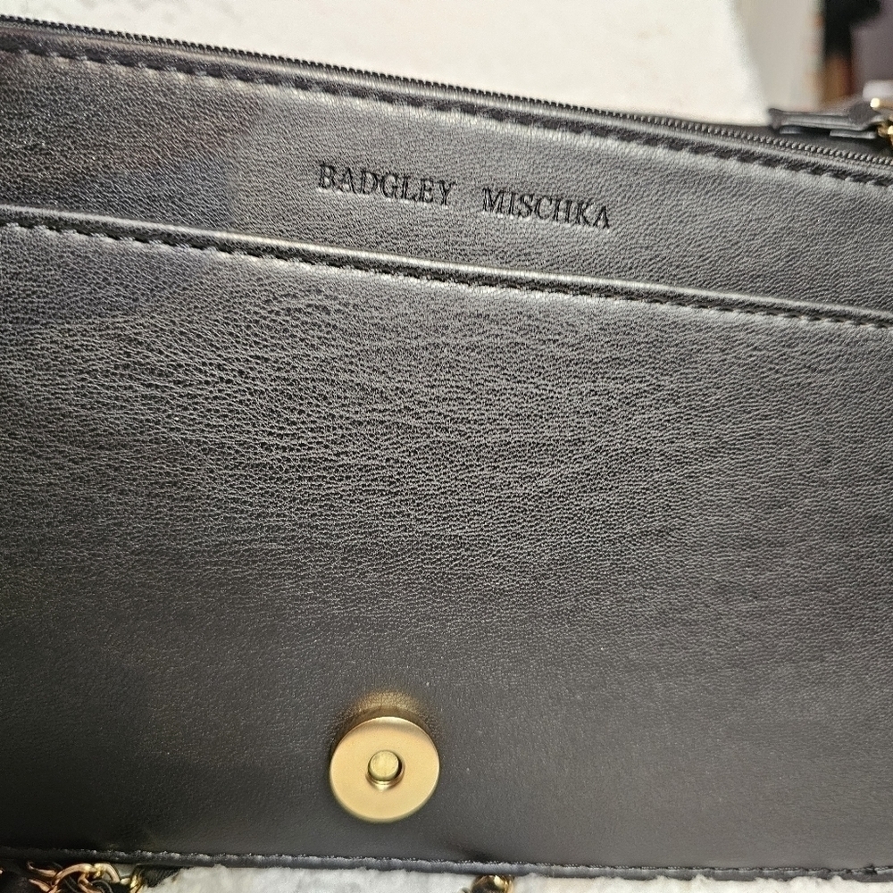 Badgley Mischka Black Quilted Chain Crossbody Bag with Gold Hardware - Picture 4 of 6
